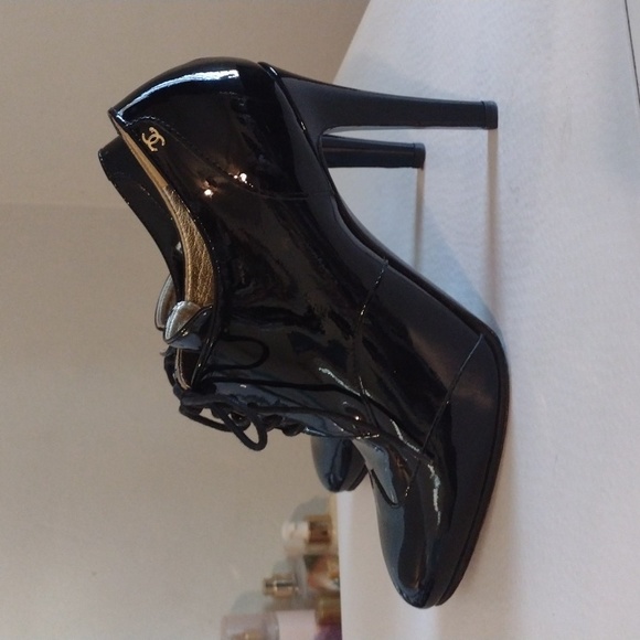 SALE Chanel Black Patent Leather Booties Loafer Style Heels with gold CC - Picture 2 of 16
